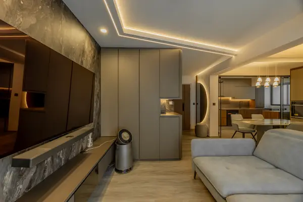 Interior 2